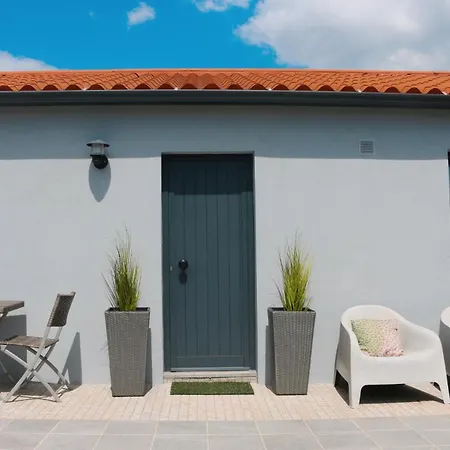 9min Metro To Downtown - Couples&kids - Free Parking * Porto